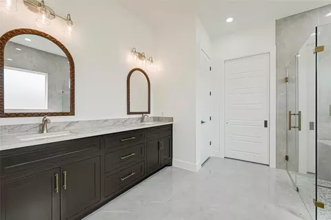 Bath - 15028 Tybee Ln, Conroe, TX 77306 photo 1 of 6