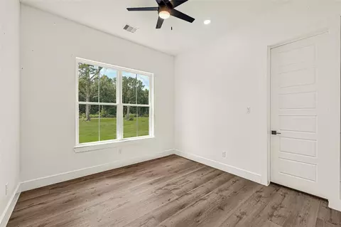 Bedroom - 15028 Tybee Ln, Conroe, TX 77306 photo 3 of 4