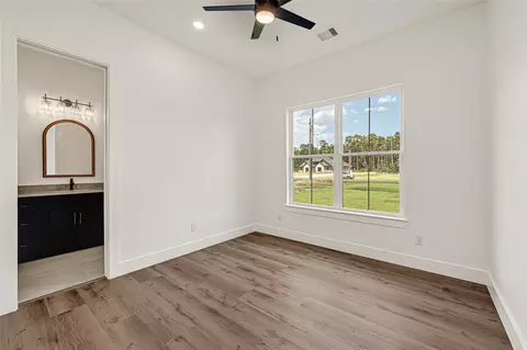 Bedroom - 15028 Tybee Ln, Conroe, TX 77306 photo 4 of 4