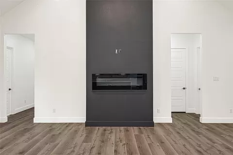 Living - 15028 Tybee Ln, Conroe, TX 77306 photo 4 of 5