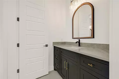 Bath - 15028 Tybee Ln, Conroe, TX 77306 photo 6 of 6