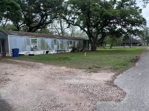 802 Foy St, Sweeny, TX 77480