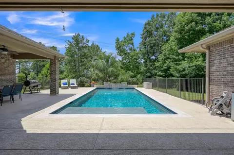 8992 Wind Jammer Ln, Montgomery, TX 77316