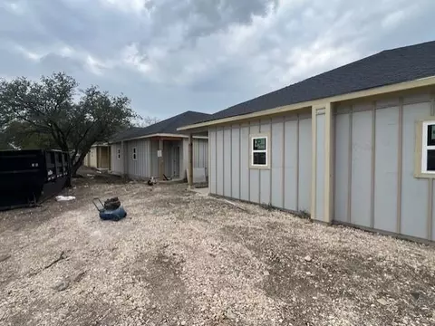 1715 El Monte Blvd, San Antonio, TX 78201