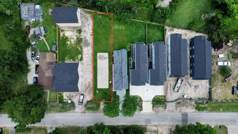 951 Ringold St, Houston, TX 77088