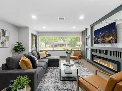 6058 Lyndhurst Dr, Houston, TX 77033