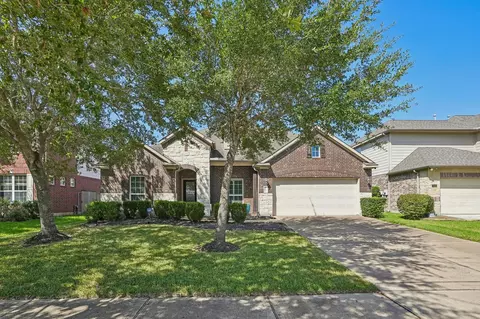 8002 Riverine Terrace Dr, Richmond, TX 77406