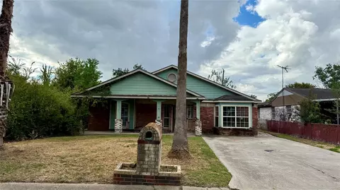 17018 Woodacre Dr, Houston, TX 77049