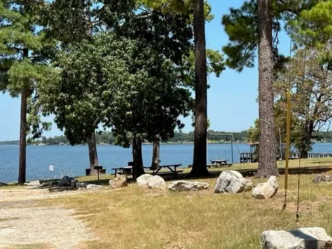 189 Lakeshore St, Trinity, TX 75862 photo 1