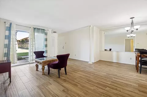 7600 Burgoyne Rd #152, Houston, TX 77063