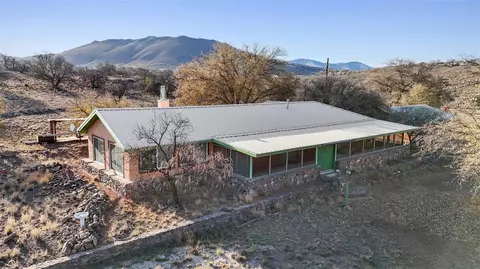 102 Limpia Creek Dr, Fort Davis, TX 79734