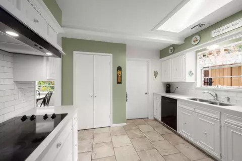 Kitchen - 3802 Evening Trail Dr, Spring, TX 77388 photo 4 of 4