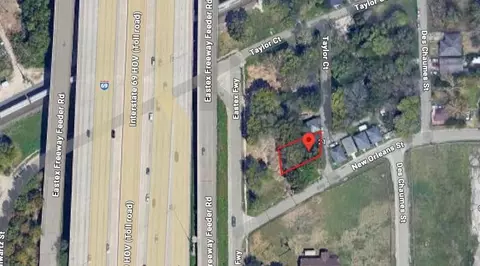 21 Taylor Ct, Houston, TX 77020