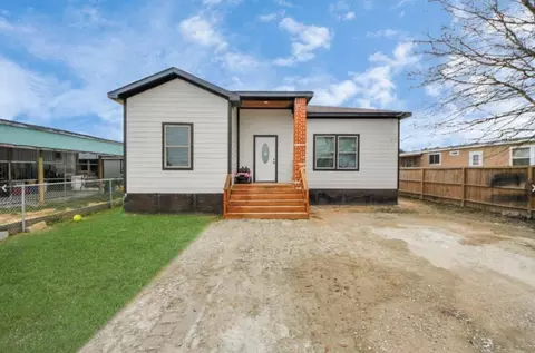 24 Road 5213, Cleveland, TX 77327