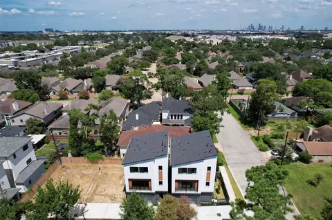 7118 Gary St, Houston, TX 77055