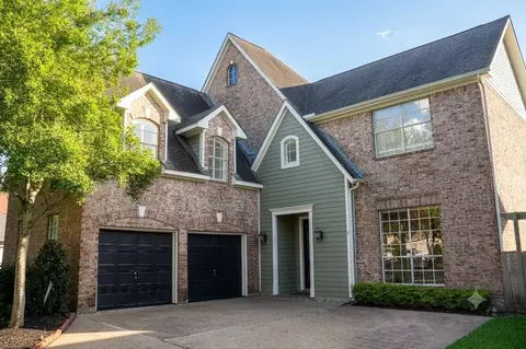 322 Lakeside Blvd, Sugar Land, TX 77478