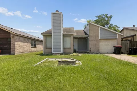 7610 Log Cradle Dr, Houston, TX 77041
