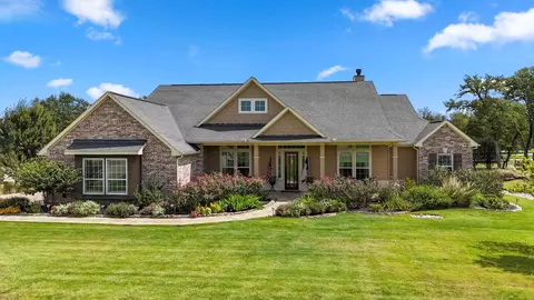 3088 Rolling Valley Ln, Brenham, TX 77833