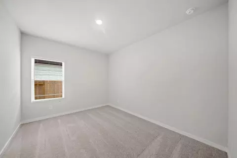 Bedroom - 16764 Needlepoint Dr, Conroe, TX 77302 photo 3 of 4