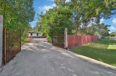 30310 Davis St, Magnolia, TX 77355