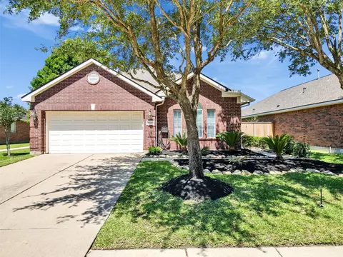 16707 Blue Shine Trl, Cypress, TX 77433