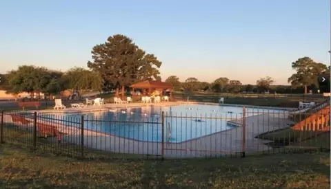 370 Dawns Edge, Trinity, TX 75862 photo 3