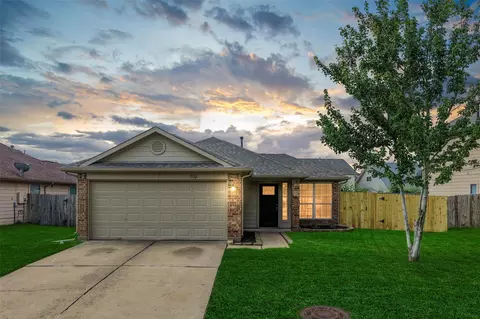 7522 Pheasant Grove Dr, Cypress, TX 77433