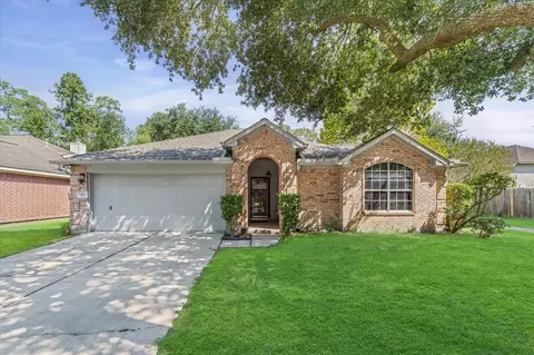 7107 Echo Pines Dr, Humble, TX 77346
