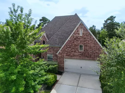 110 Hunter Hollow Dr, Montgomery, TX 77316