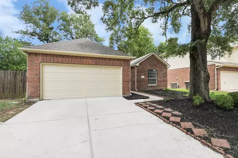 Exterior - 5327 Rivergate Dr, Spring, TX 77373 photo 4 of 12