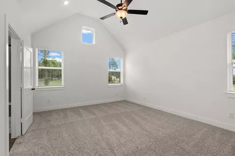 563 Red Cascade Trl, Willis, TX 77318 photo 4