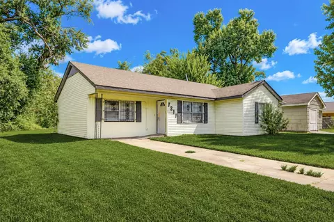 7217 Parker Rd, Houston, TX 77016