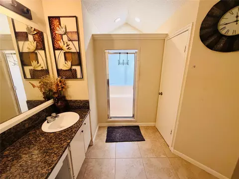 Bath - 24115 Spring Gum Dr, Spring, TX 77373 photo 1 of 4