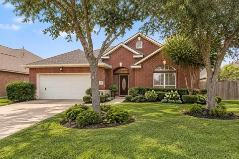 2006 Peonies Ct, Pearland, TX 77581