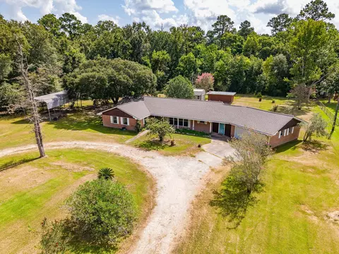 536 Wallisville Rd, Liberty, TX 77575