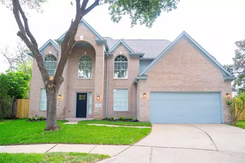 15603 Edgemere Ct, Sugar Land, TX 77498