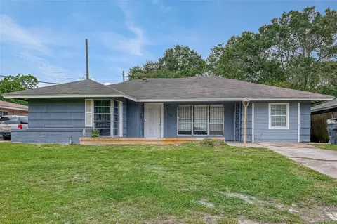 7658 Belbay St, Houston, TX 77033