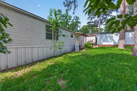 Exterior - 121 E Oak Shadows, Onalaska, TX 77360 photo 12 of 12
