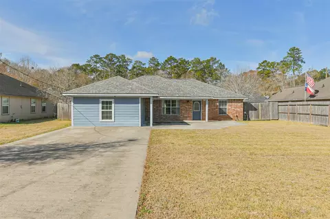 1106 Jefferson Ave, Cleveland, TX 77327