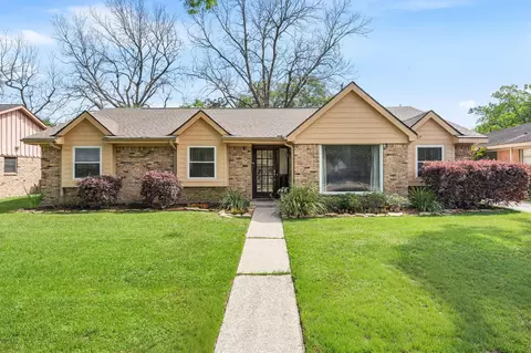 5827 Rutherglenn Dr, Houston, TX 77096