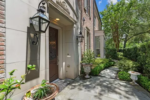 1235 Wynden Commons Ln, Houston, TX 77056