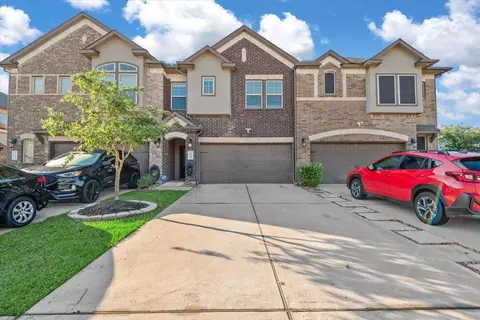3736 Lancer Cir, Pearland, TX 77581