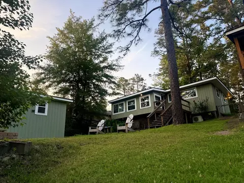 129 Cherry Ln, Burkeville, TX 75932