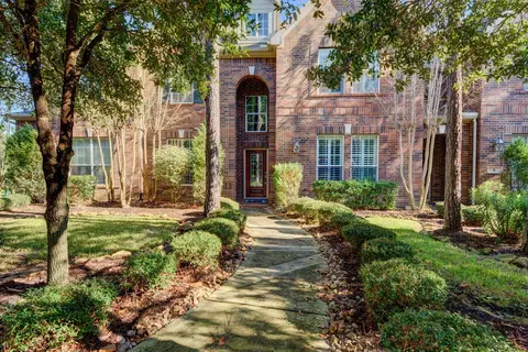 10 Bettina Ln, The Woodlands, TX 77382