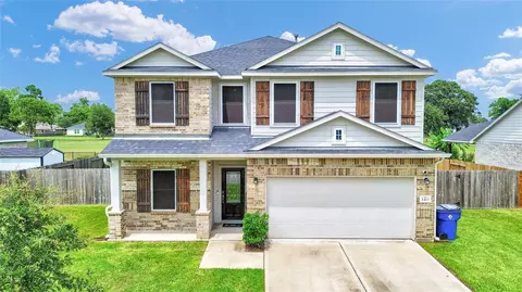 2423 Ridgewood Dr, West Columbia, TX 77486
