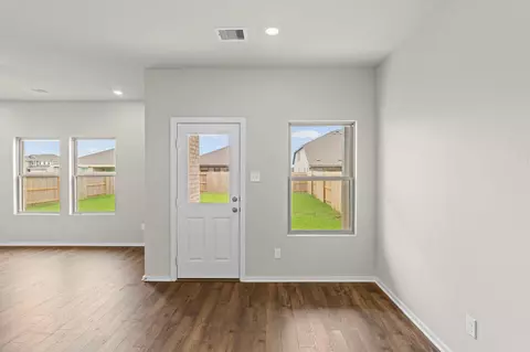 1946 Stargazer Ln, Angleton, TX 77515 photo 11