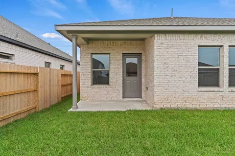 1946 Stargazer Ln, Angleton, TX 77515 photo 23
