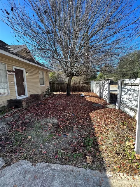 122 Redan St, Houston, TX 77009