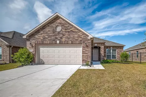2203 Manila Ln, Texas City, TX 77568