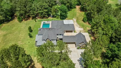 8987 Grand Lake Estates Dr, Montgomery, TX 77316